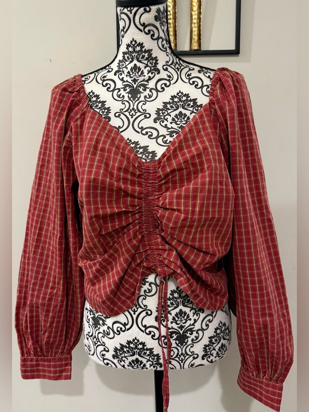 Levi’s Devin Drawstring Blouse - Picture 3 of 8